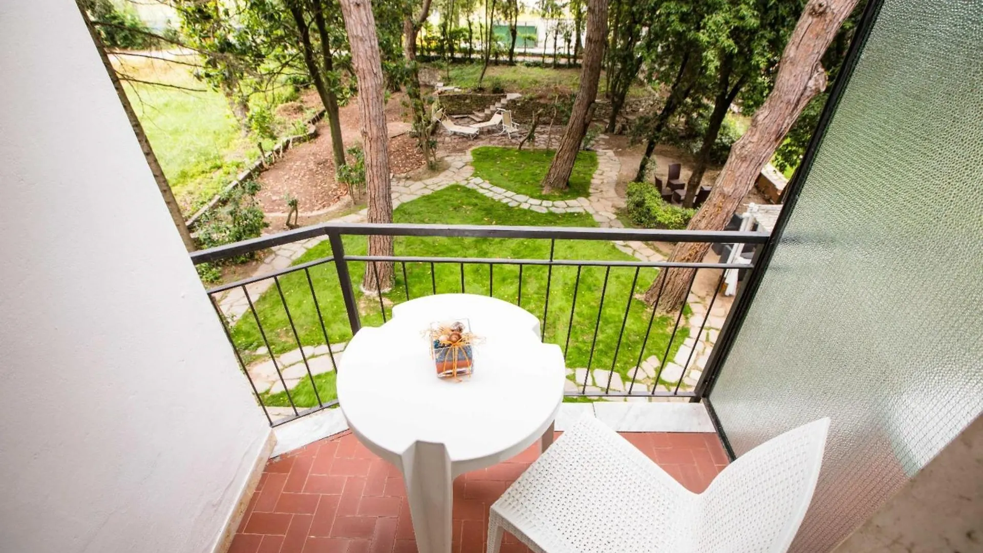 La Tavernetta Dei Ronchi Marina di Massa 0*,  Italy